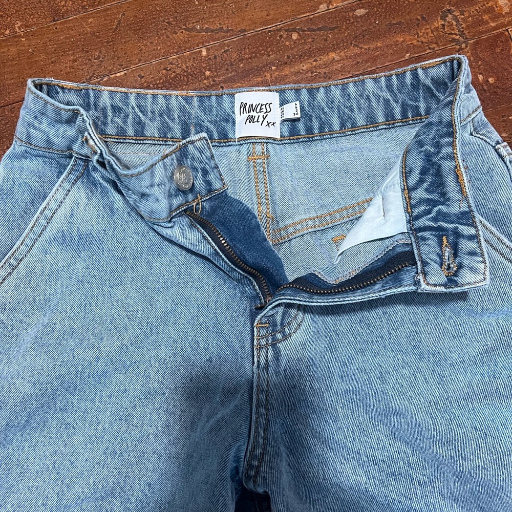 princess polly cargo shorts - Picture 3 of 4